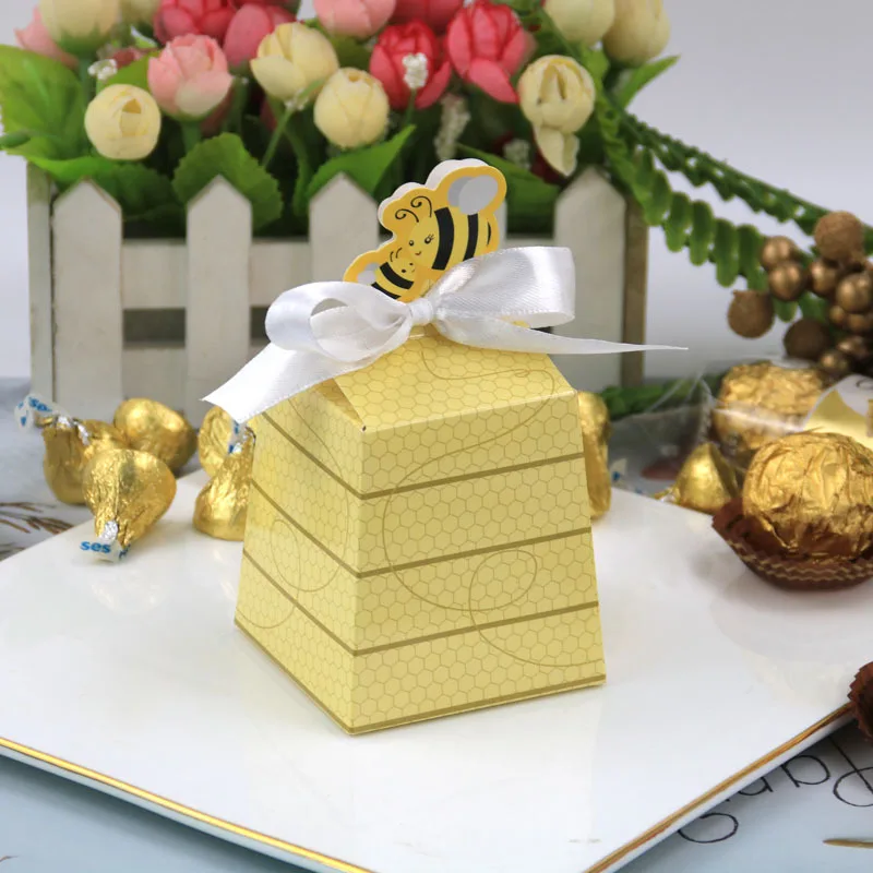 

50pcs/pack Baby Shower Favor Cartoon Honey Bee Paper Candy Gift Boxes with Ribbons Newborn Baby Kids Birthday Party Supplies