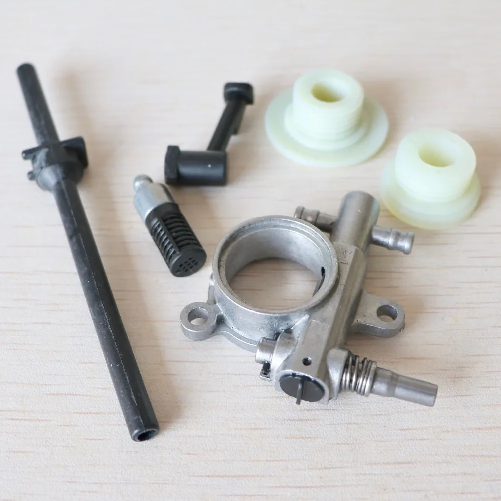 

Oil Pump For Chinese 25CC 2500 Portable Chainsaw Assembly parts Worm new Tubing