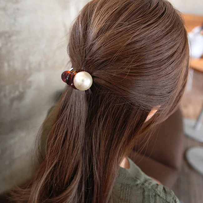 

1 PCS Pearl Hair Claw Hair Clips Korean Style Barrettes Girls Mini Hairpin Women Fashion Hair Accessories Ornament High Quality