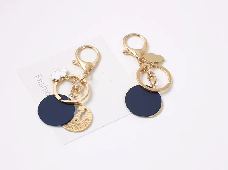 

Ins New Oil Drops Moon Rabbit Keychain Cloud Key Chain Bag Pendant Accessory Keyring Style Alloy Girl Disney Metal Fashion X0317