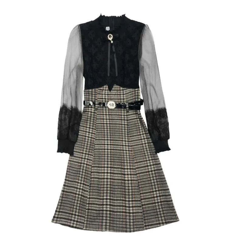 

Splicing Lace Net Yarn Vestidos Elegant Pastel Korean Plus Size Black Dress Women sexy Long sleeve Spring New Women Clothes