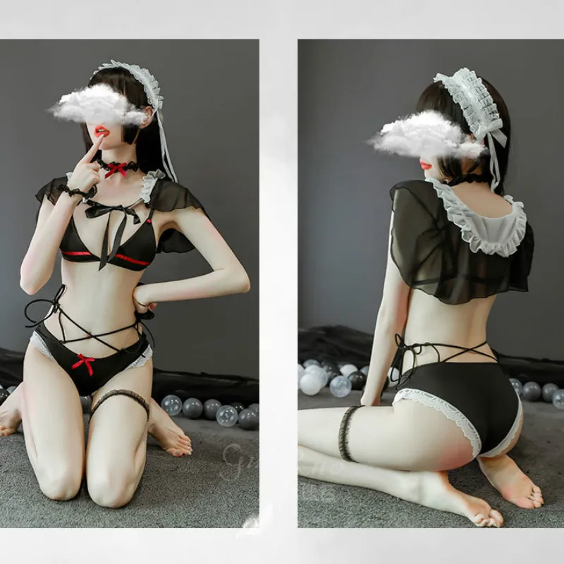 Комплект женского нижнего белья из бюстгальтера и трусиков |