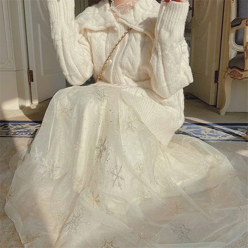 Юбка сетчатая Женская средней длины с вышивкой в виде снежинок Осень-зима 2021 -