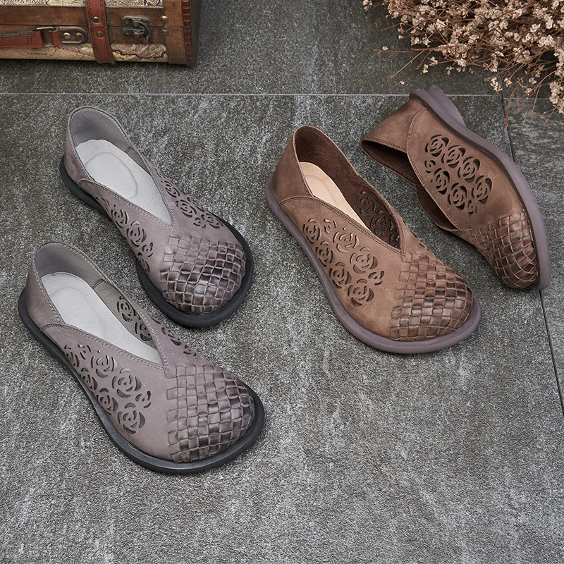 

Vallu2020 spring new round head thick heel leather perforated breathable shallow mouth women's shoes