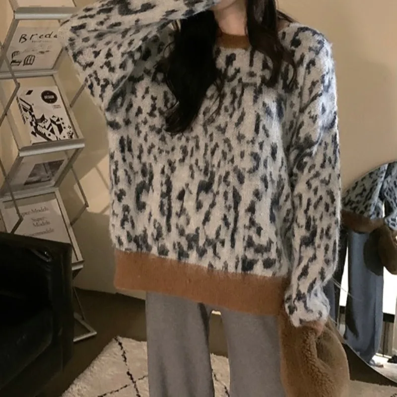 

Port Chic Loose Contrast Leopard Print Pullover Sweater Autumn Winter Net Infrared Wear Long Sleeve Sweater Women