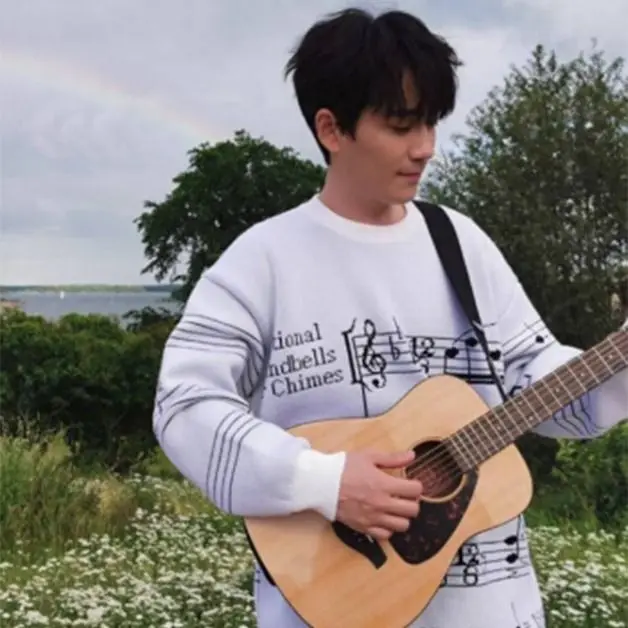 

Same color new clothes, loose and lazy styles, sweaters, sweaters