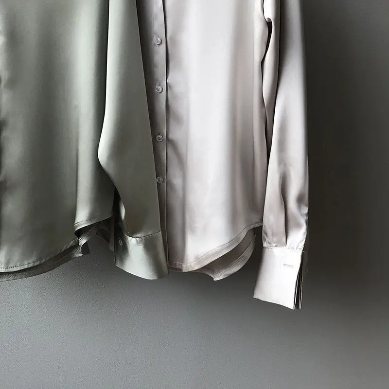 

Satin Shirt Women Blouses Classic Button Up Tops Spring Autumn Long-sleeve Oversized Blouses Loose Drape Leisure Blouse Blusas