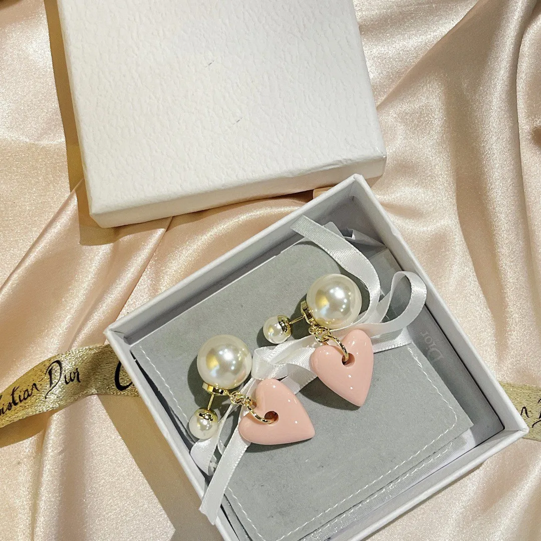 

YunLi 2021 Fashion New Earrings Designer Brand Pearl Gold Earrings Letters Gift Summer Luxury 925 Silver Needle Jewelry Pendant