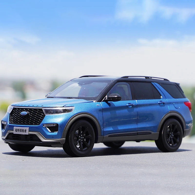 Модель автомобиля Ford Explorer шестое поколение 2020 из сплава 1:18 коллекционный дисплей