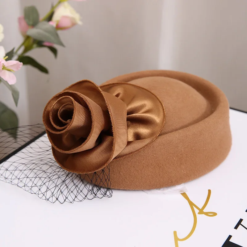 Шляпка котелок Женская зимняя маленькая Федора в английском стиле красная