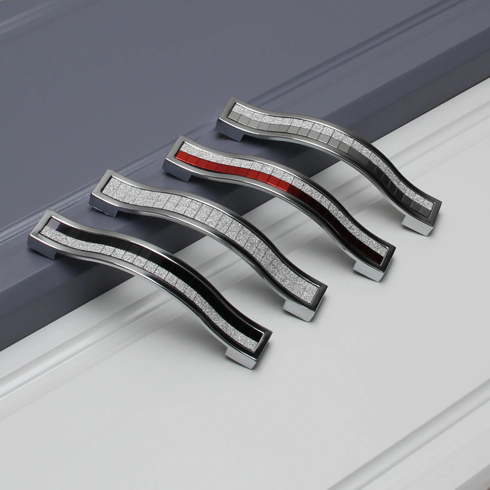 

Zinc Alloy Crystal Glass Handles Cupboard Pulls Drawer Knobs Kitchen Cabinet Handles Furniture Handle with Crystal Hardware