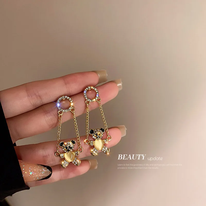 

Korean Ins Net Red Fashion Full Diamond Lovely Sweet 925 Silver Needle Teddy Bear Pendant Temperament Earrings