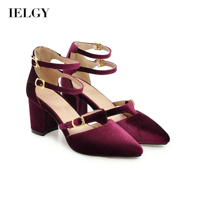 

IELGY Black Frosted Women's Flat buckle European and American Thick heel Versatile Bag heel sandals Pointed toe Heel height 7cm
