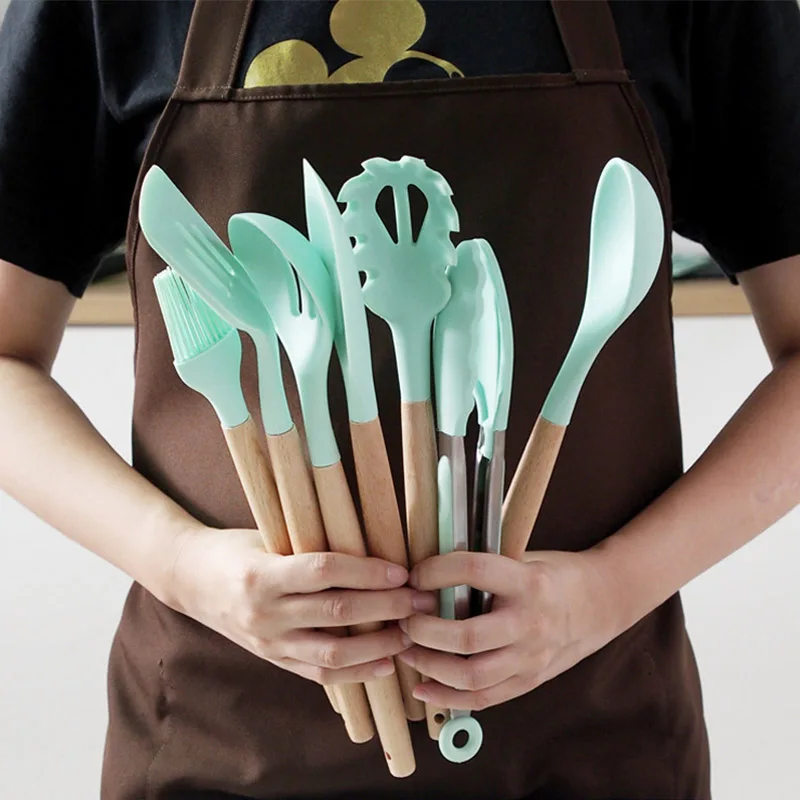

11Pcs Silicone Cooking Tool Set Non-Stick Wood Handle Spoon Spatula Egg Beater With Special Heat-Resistant Design Kitchen Gadget