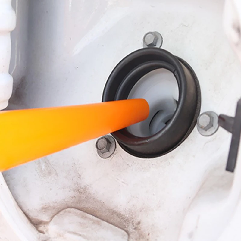 Автозаправочная Воронка с длинным горлом универсальная бензин для авто