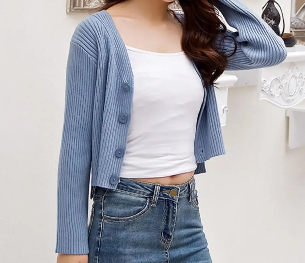

Core yarn cardigan autumn female Korean version the wild short paragraph long-sleeved solid color sweater women's jacket