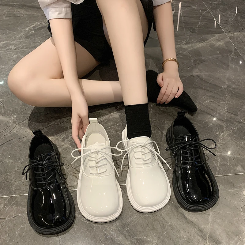 

Женские туфли дерби, модные повседневные женские кроссовки, подходящие ко всему, с круглым носком, на плоской подошве, британский стиль, кож...