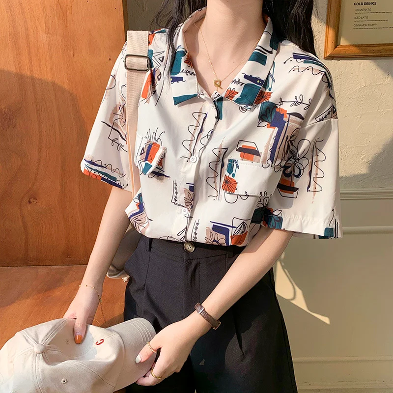 

Short-sleeved Shirt Female Design Sense Summer Retro Hong Kong-style Print French Niche Salt Loose Slim Top