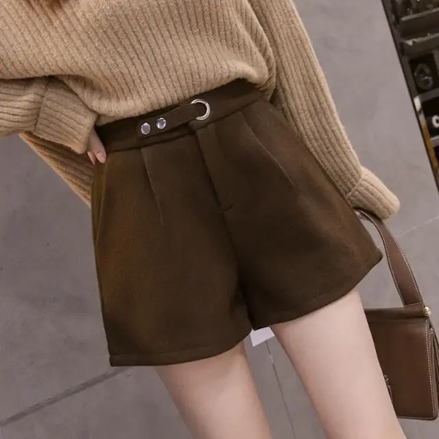 

Autumn Winter High Waist Wide Leg Woolen Shorts Women Black Outerwear Warm Shorts A-line Booty Short Femme Bottoms Plus Size 3XL