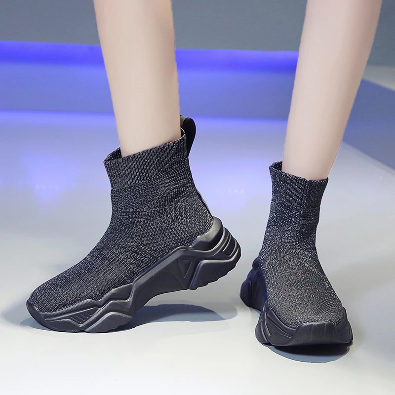 Трикотажные кроссовки с эластичным носком женская повседневная обувь черные