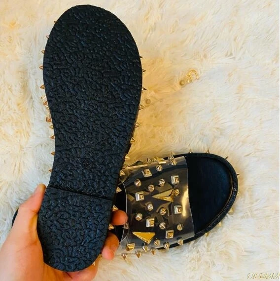 

Hot snake pattern graffiti rivet rhinestone outdoor beach flat durable slippers women 2020 new spring/summer sandals PVC rivets
