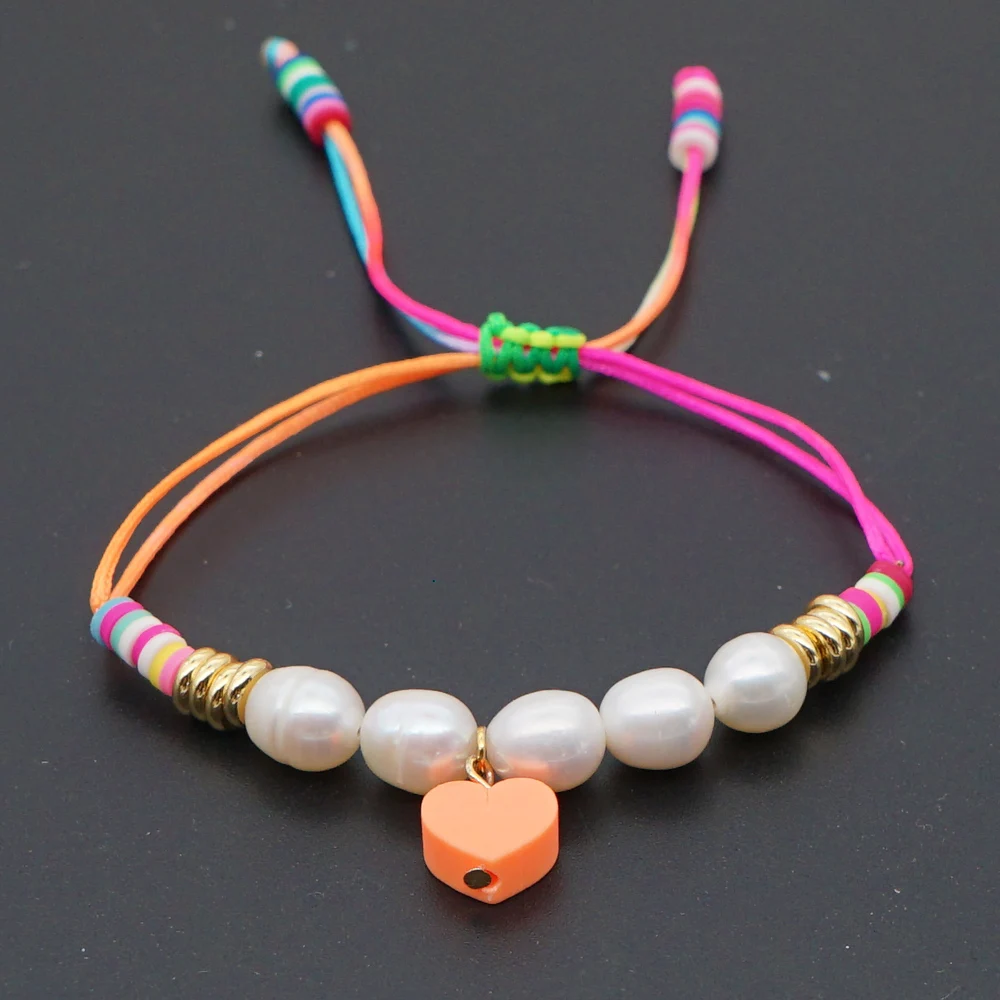 

Shinus Heart Charm Bracelets for Women Friendship Boho Love Jewelry Women Freshwater Pearl Heishi Beaded Bracelet Accessories