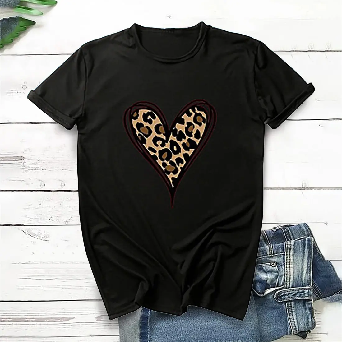 

Leopard Love Heart Print Women Couple Love T Shirt Fashion Harajuku Kawaii Tee Shirt Femme Unisex Clothes Casual Tee Tops