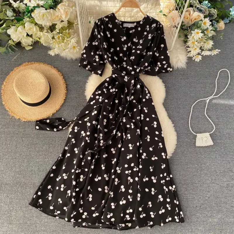 

Women Long Print Dress Summer Holiday French Korean Romantic Beach Dress Short Sleeve Clubwear Bohemian Floral Sundress 2021