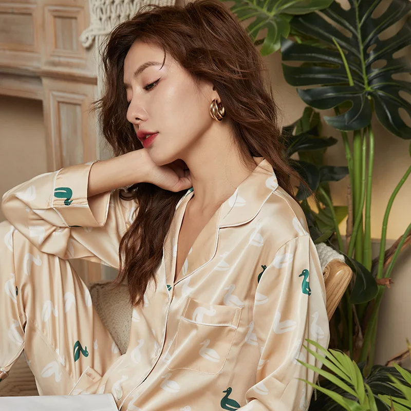 

Women's Autumn New Cute Duck Silk Ladies' Home Clothes Are Comfortable and Can Be Worn By Students' Pajamas Set Sleepwear