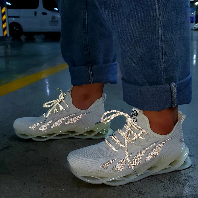 

Men Running Shoes High Quality Sports Man Shoes Outdoor Athletic Jogging Trainers Damping Men's Sneakers Blade-insole Sneakers