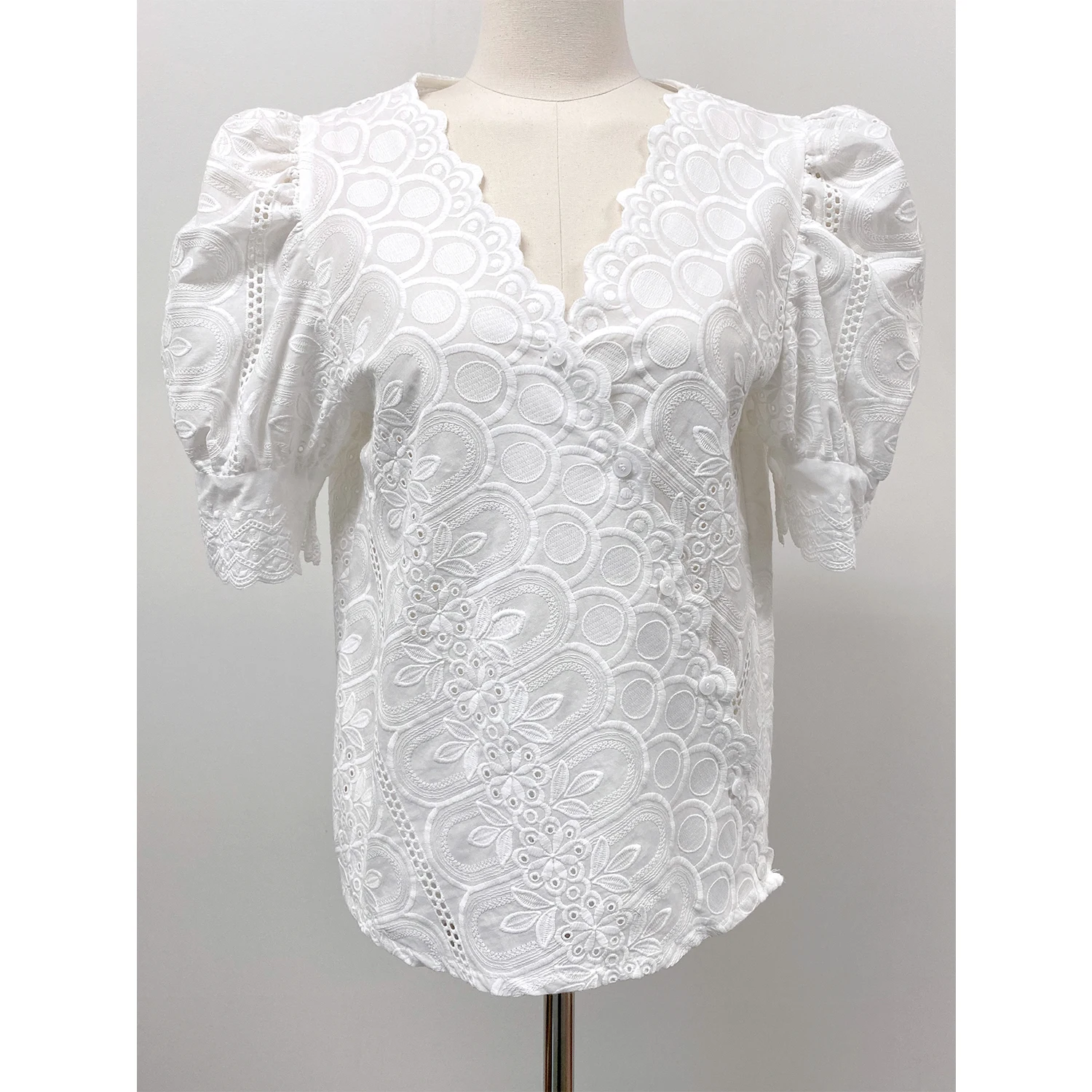 

2021 Summer Women Fashion Sexy Deep V-neck Lace Solid Casual Shirts Vintage Puff Sleeve Chic Korean Blouses
