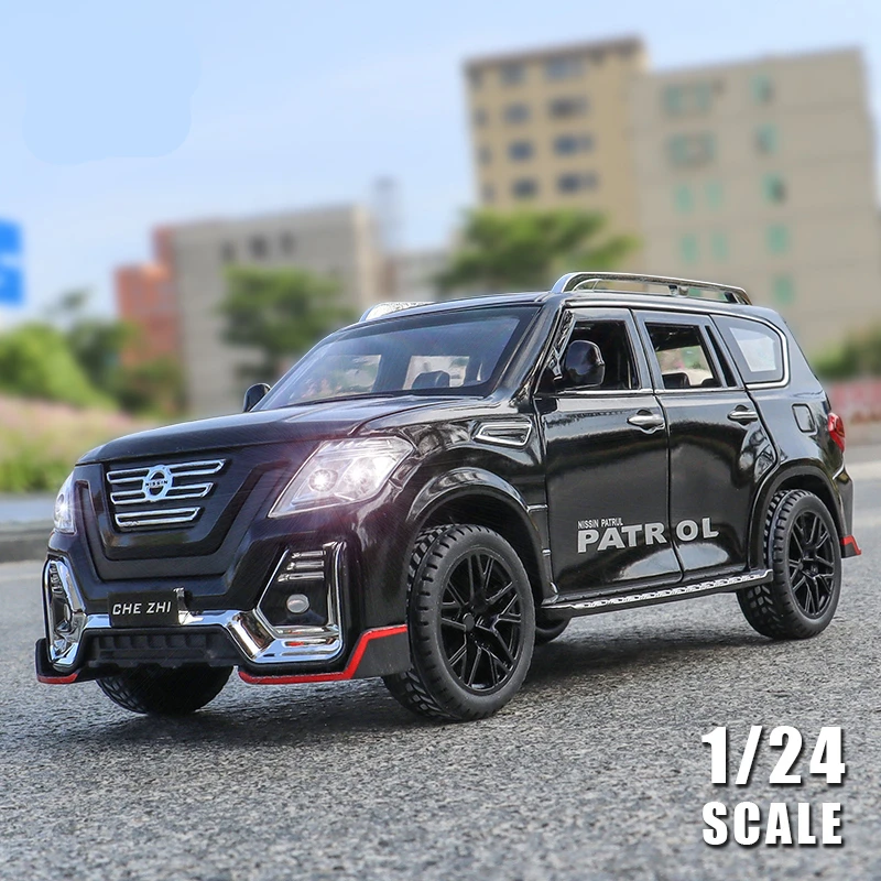 Модель автомобиля из сплава в масштабе 1:24 Nissan патруль Металлическая Имитация под