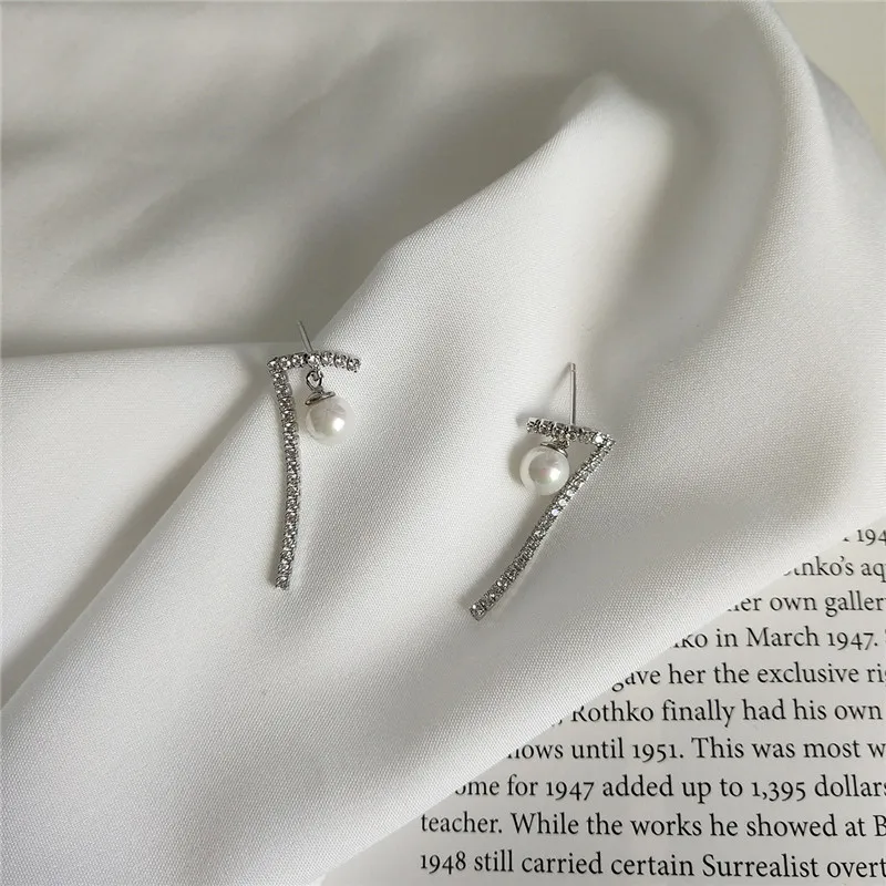 

RUIYI Real 925 Sterling Silver Women Fashion Luxury AAA Zircon Pearl Stud Earrings Female Exquisite Delicate Ear Studs Jewelry