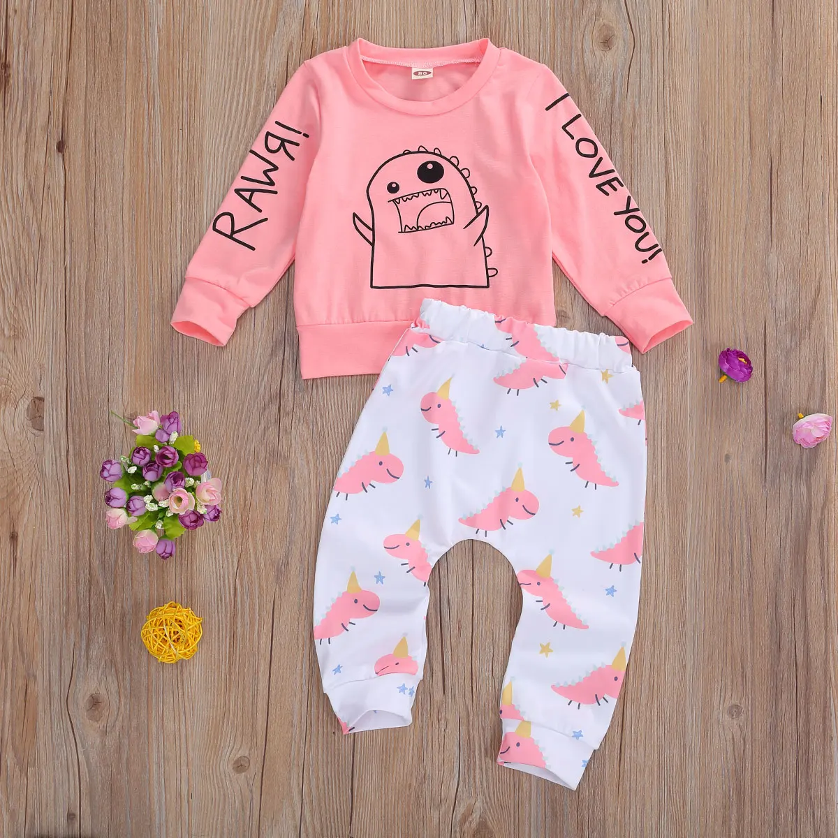 

2-piece Outfit Set Newborn Baby Girls Fashion Long Sleeve Cartoon Dinosaur Print Top and Pants Set