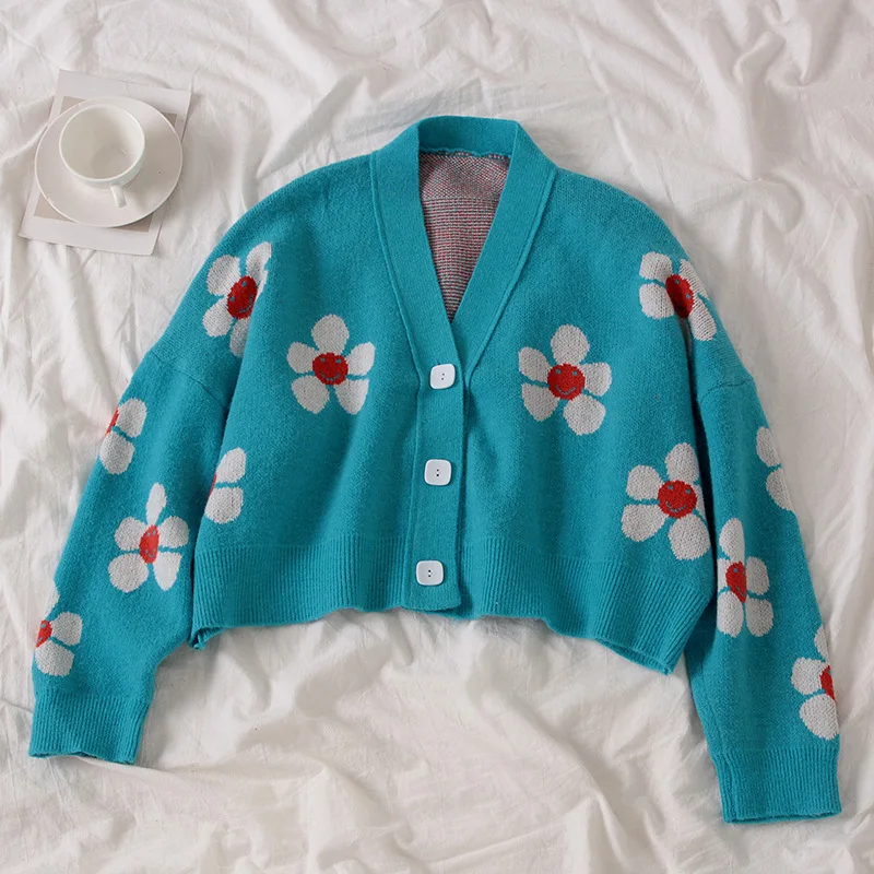 

Autumn and winter new leisure flower knitted jacket loose v-neck sweater cardigan shirt short women