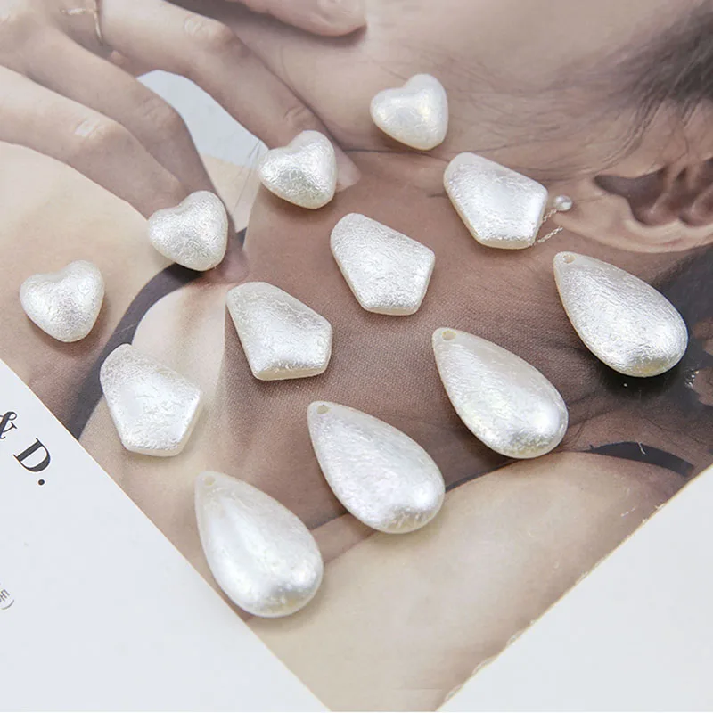 Модные геометрические сердца ручной работы/круглые бусины из смолы ювелирные