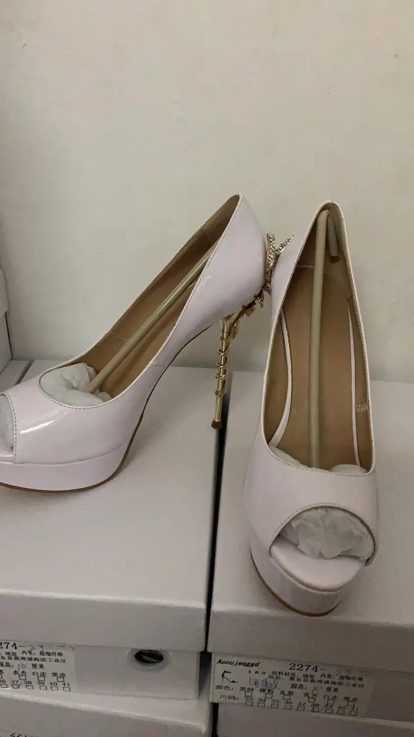 Новинка черные туфли из лакированной кожи на высоком каблуке пикантные