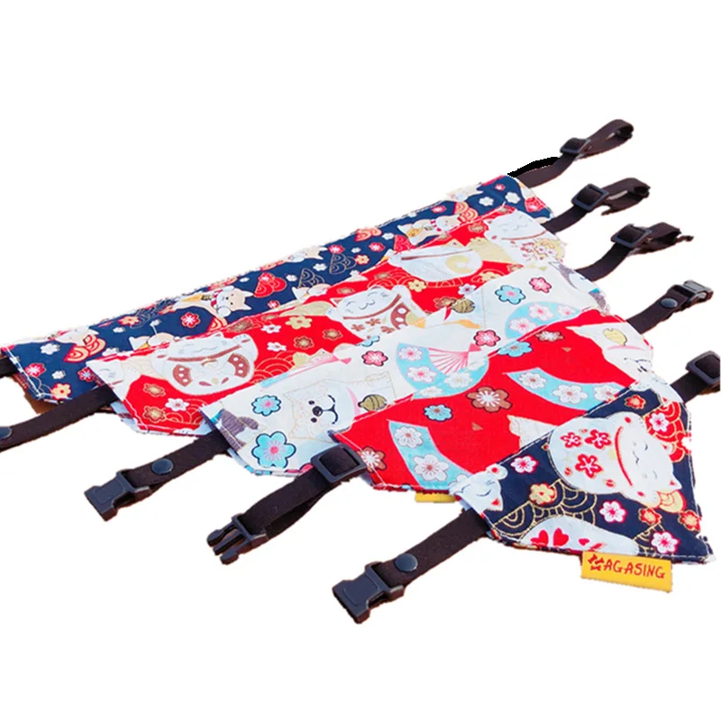 

New pet triangle scarf for cats and dogs saliva scarf