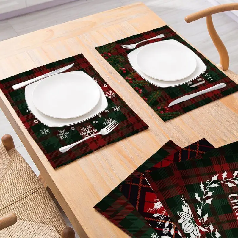 

Christmas Cooton Linen Place Mat Dining Table Non Slip Pad Cutlery Food Mat Coaster Home Decoration