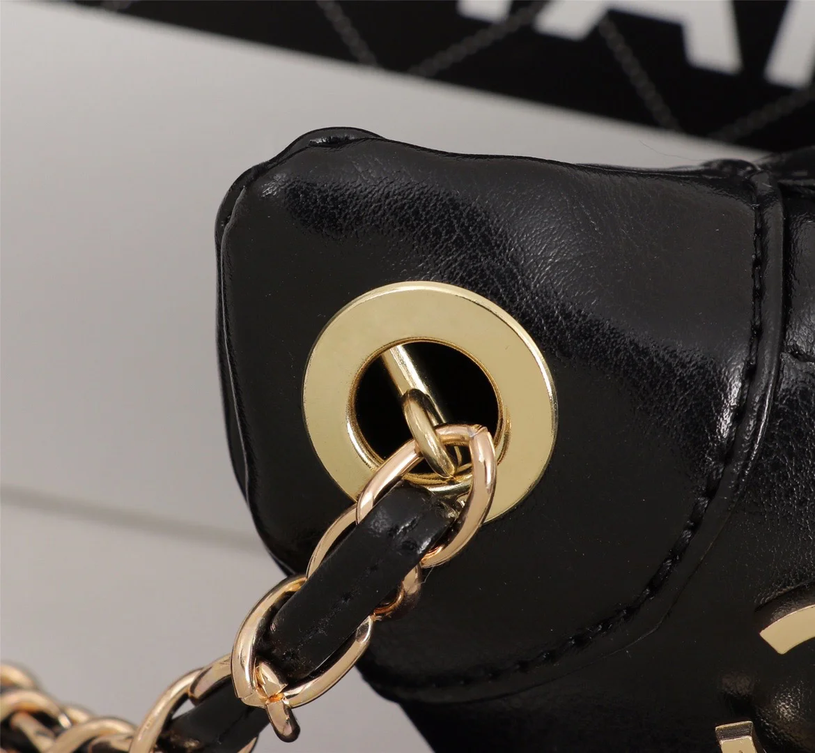 

2021 new early spring ladies bag Korean version of the simple first layer cowhide waist bag female fashion all-match