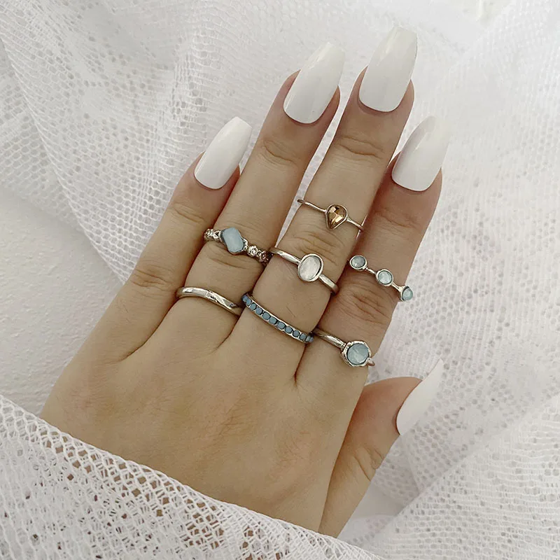 

HMES Vintage Fashion Silver Color Ring Set Color Opal Crystal Stone Carving Wedding Ring Ladies Men Bohemian Jewelry
