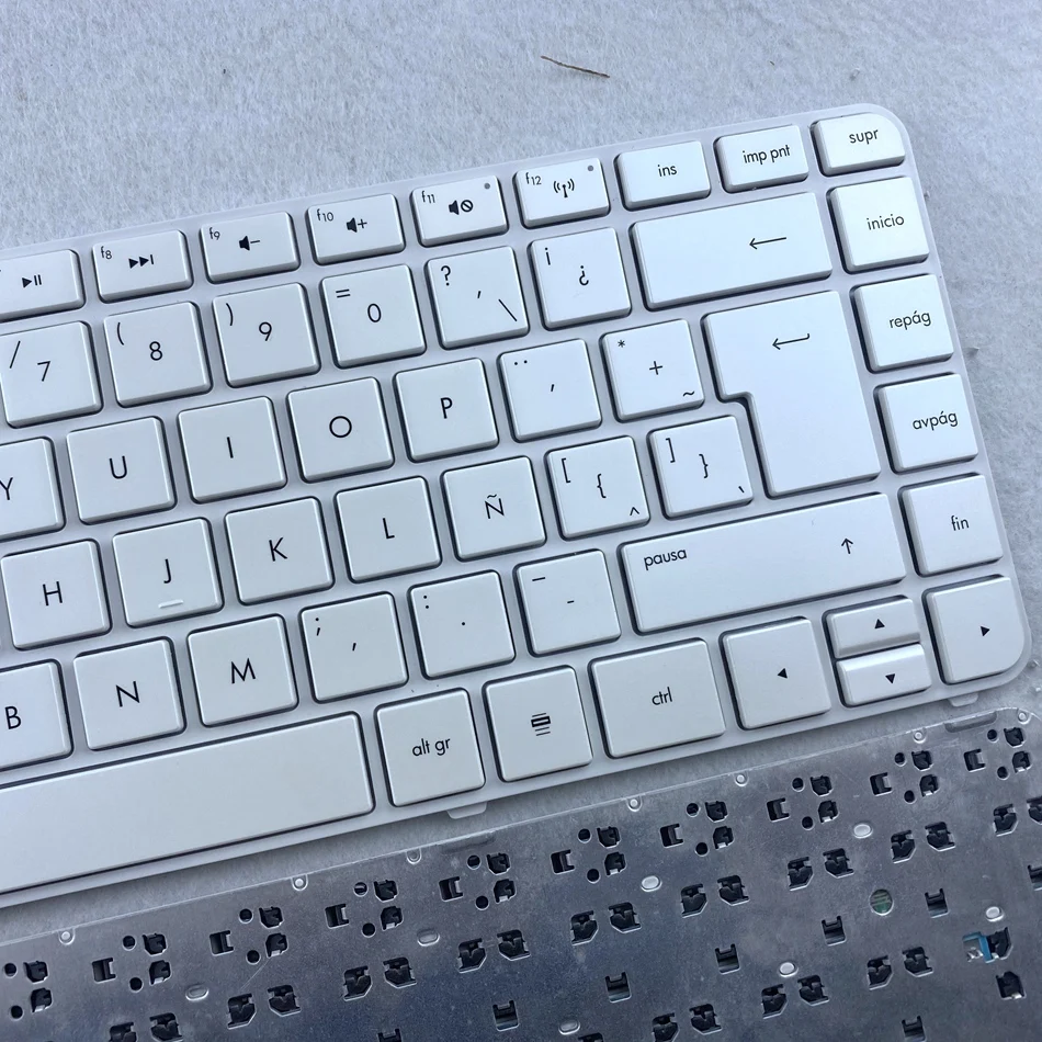 

Latin Laptop Keyboard for HP Pavilion DV4-5000 DV4-5100 DV4-5200 DV4-5300 DV4-5A00 DV4-5B00 DV4T-5200 DV4T-5300 LA Layout