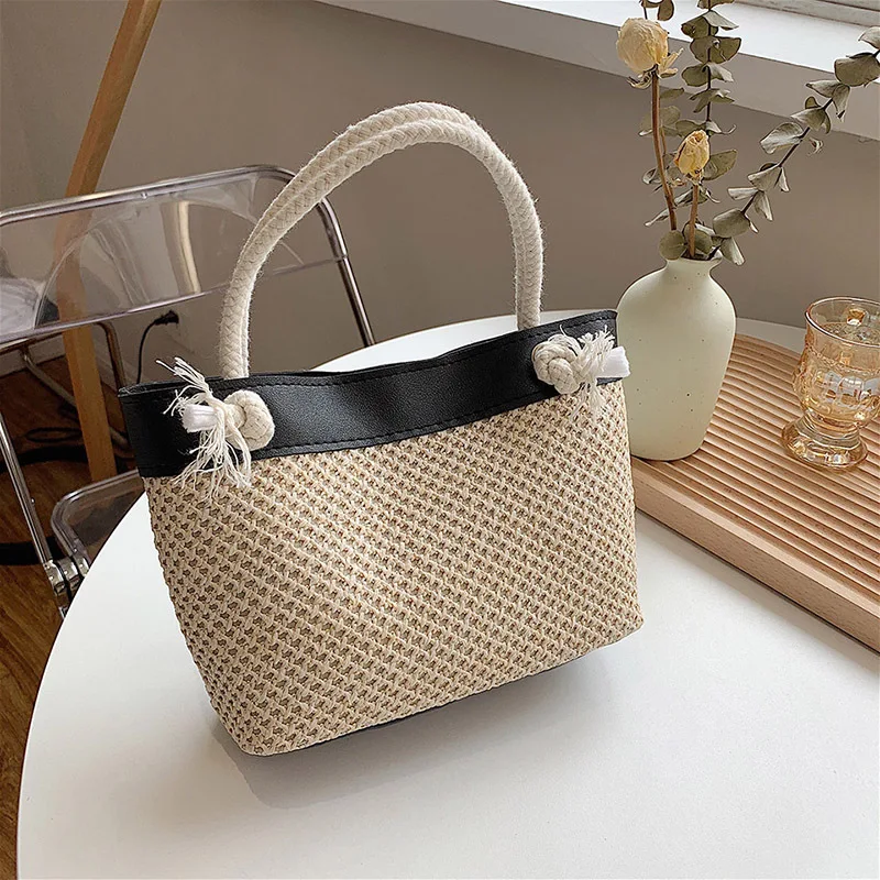 

Spring and summer straw woven casual fashion summer age reduction messenger bag new one-shoulder bucket bags Girl's handbag