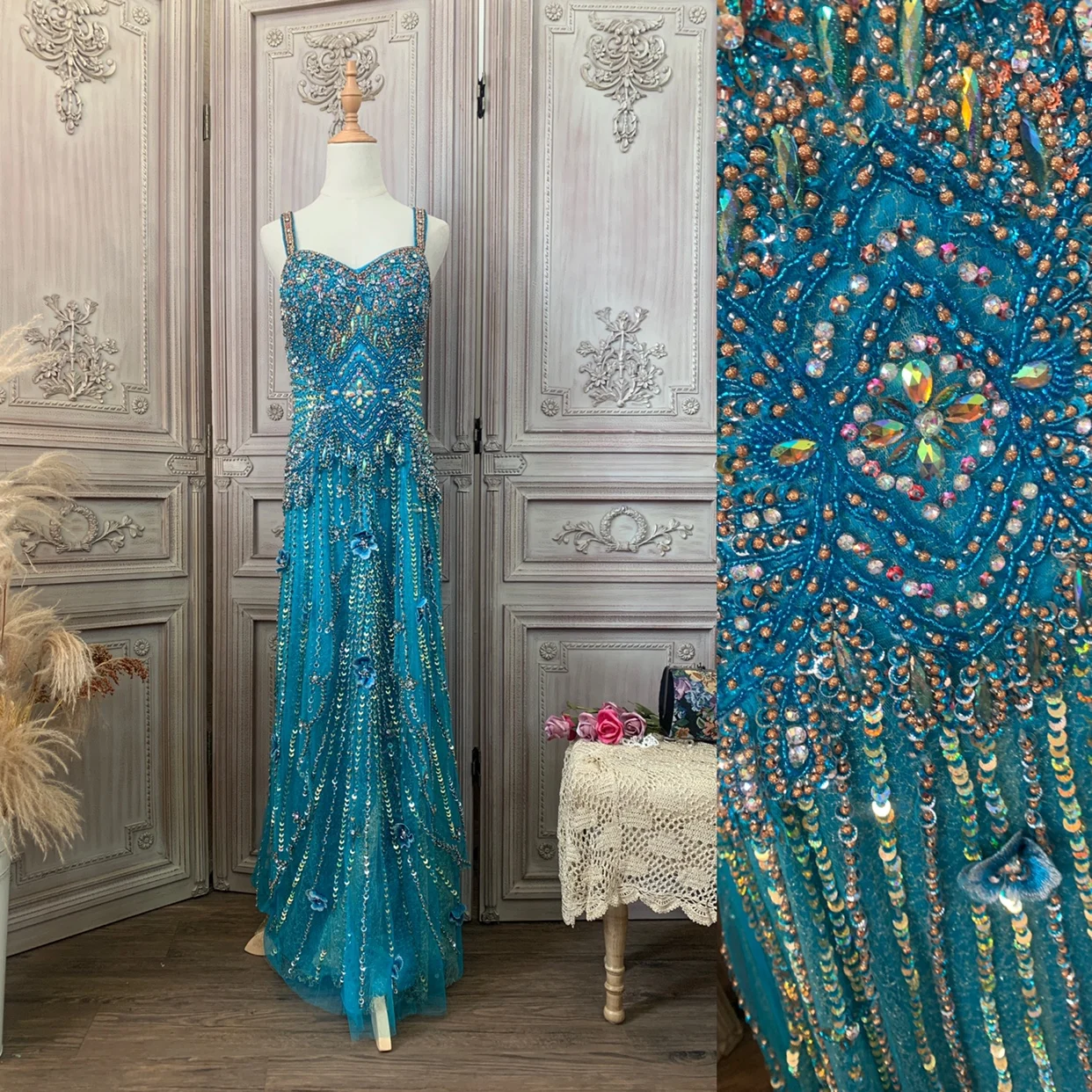 

Blue Crystal Beads 2022 Straps Straight Evening Dress Floor Length Formal Evening Gown for Women