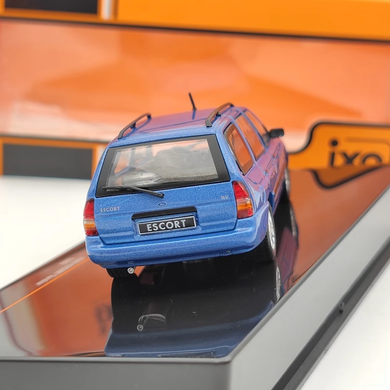 IXO 1:43 для Ford Escort Turnier 1996 CLC364N литые модели автомобилей коллекция игрушки в подарок