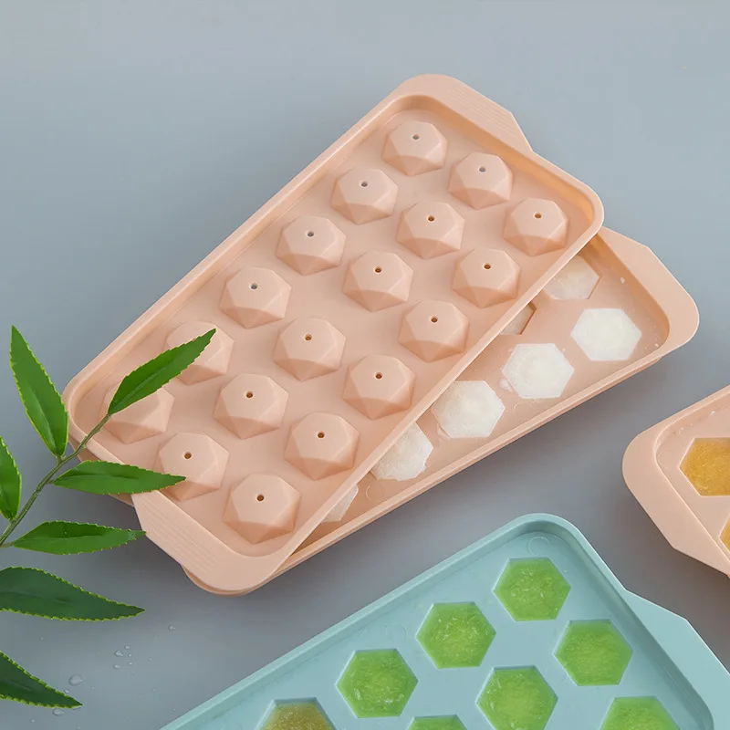 

Household DIY Diamond Ice Tray Plastic Ice Cube Mould Refrigerator Homemade Frozen Ice Cubes Model Rhombus Drill Ice Box