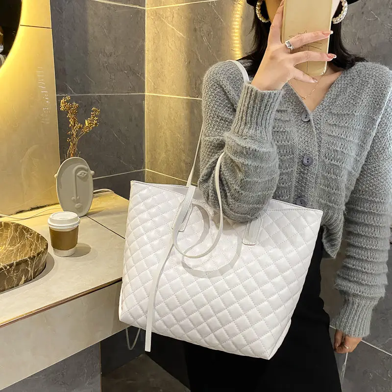 

Tote Bag Shoulder Bag Female Designer Handbag Women Bag Purse Retro Fashion 2021 Simple PU Leather Diamond Lattice High Capacity