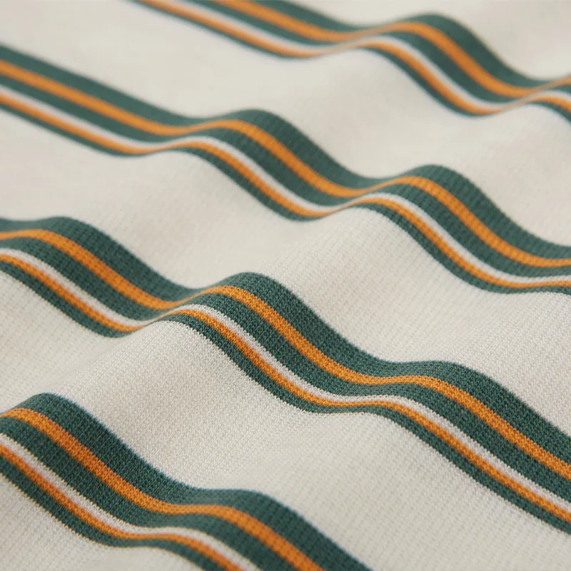 

Short sleeved men's polo shirts with striped buttons and lapels for summer 2021