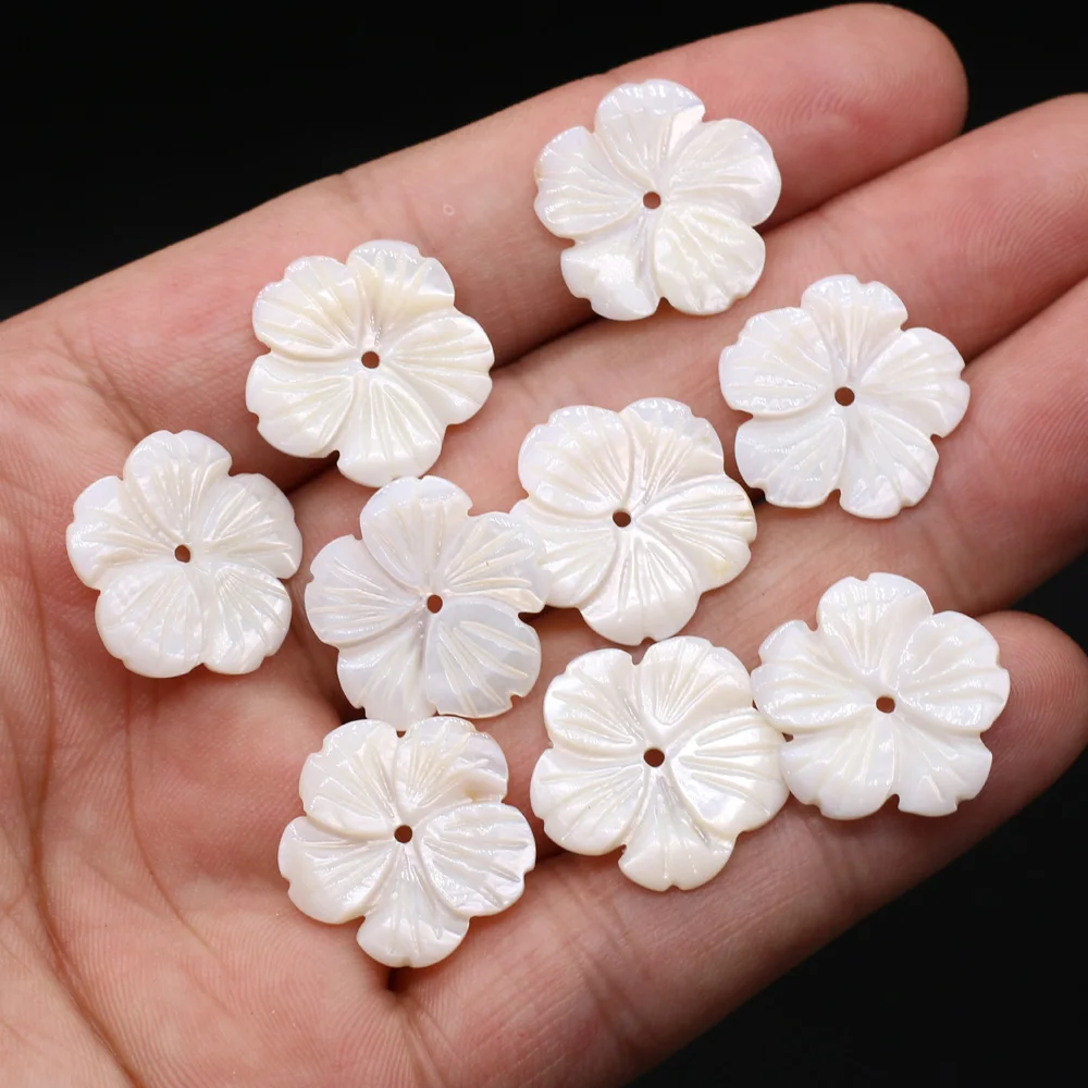 

New Natural Freshwater Flower-shaped White Shell Pendant Loose Beads for Jewelry Making Bracelet DIY Necklace Accessories18 20mm