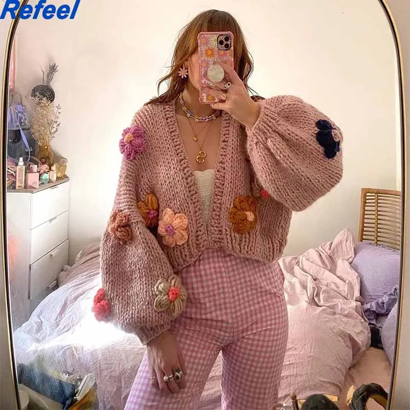 

Women 2021 New Fashion Multicolor Handwork Knitted Cardigan Sweater Vintage V-neck Puff Sleeve Female Outerwear Chic Tops